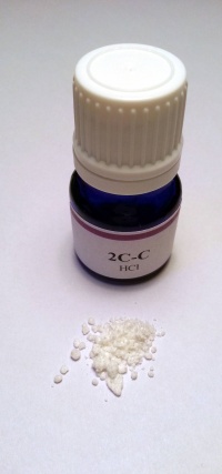 Vial of 2c-c and powder